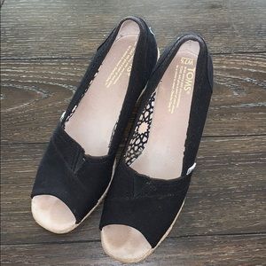 Toms Black Wedges